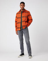 MĘSKIE SPODNIE JEANSOWE WRANGLER TEXAS TAPER GREY ACE W12T3051U 112141164